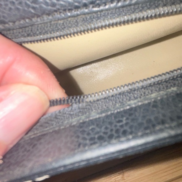 Chanel Small Caviar CC Makeup Pouch, Authentic - Picture 5 of 9